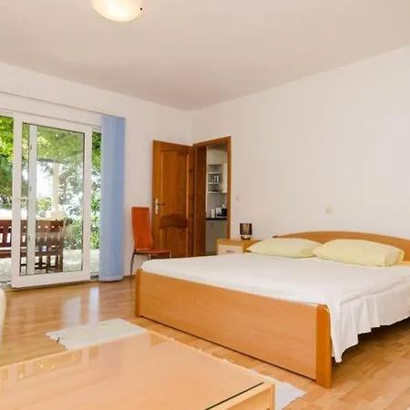 Plavac Mali- Comfort One Bedroom With Terrace And Sea View Apartment *