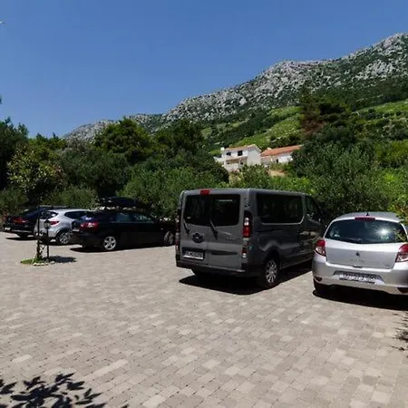 Plavac Mali- Comfort One Bedroom With Terrace And Sea View Apartment