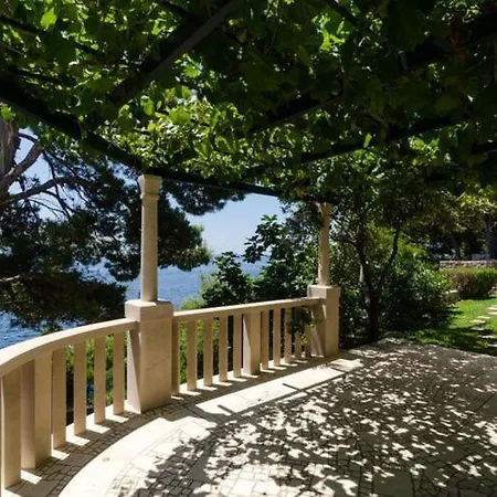 Plavac Mali- Comfort One Bedroom With Terrace And Sea View Apartment *