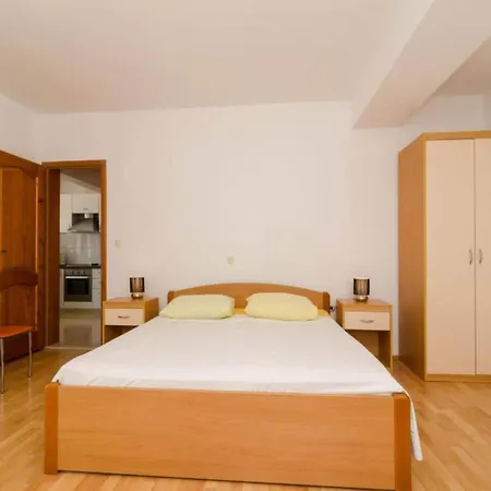 Plavac Mali- Comfort One Bedroom With Terrace And Sea View Potomje