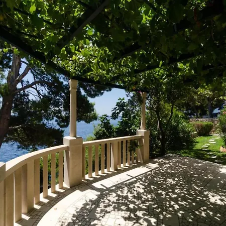 Plavac Mali- Comfort One Bedroom With Terrace And Sea View Potomje